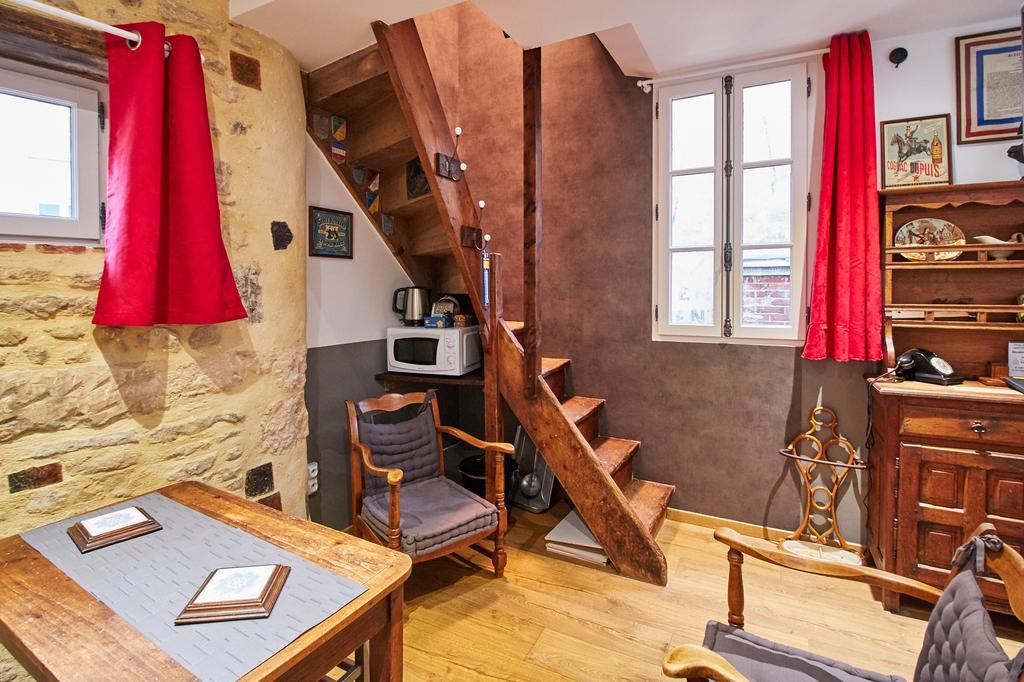 La Plus Petite Maison De France Bayeux Habitación foto